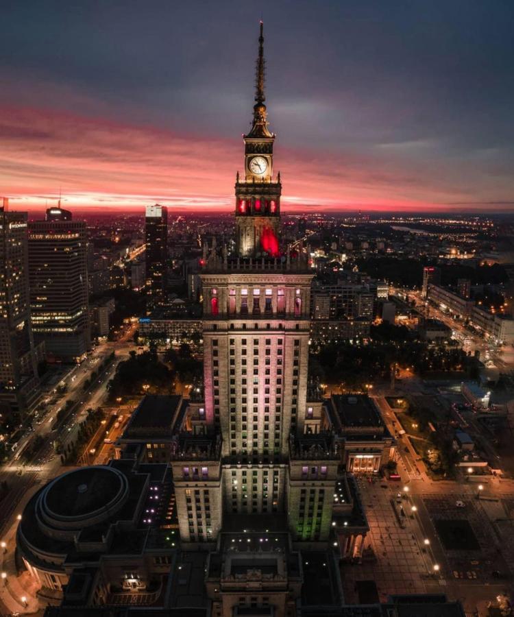 Diamond Metro Wifi 300 Mbs 70'Tv Netflix Hbo Appletv+ Apartment Varşovia Exterior foto