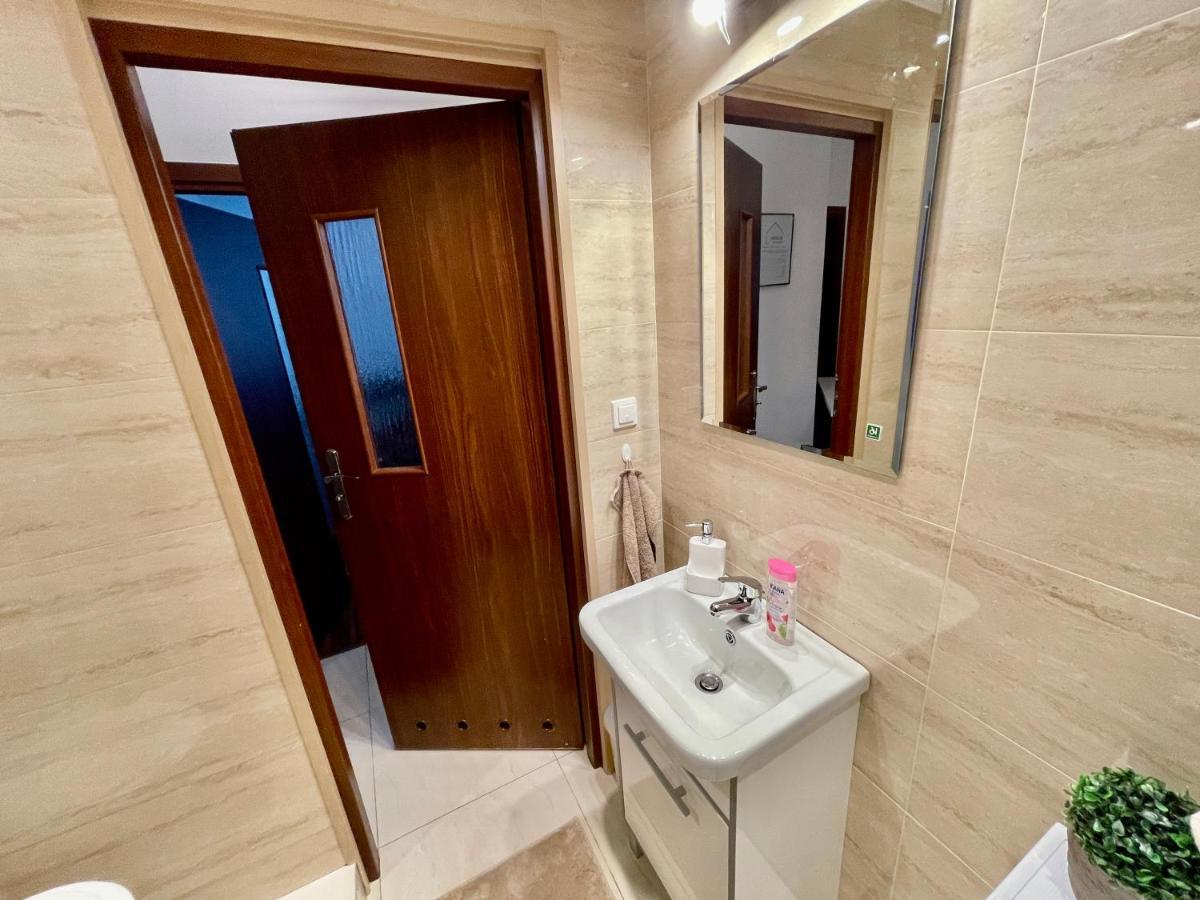 Diamond Metro Wifi 300 Mbs 70'Tv Netflix Hbo Appletv+ Apartment Varşovia Exterior foto
