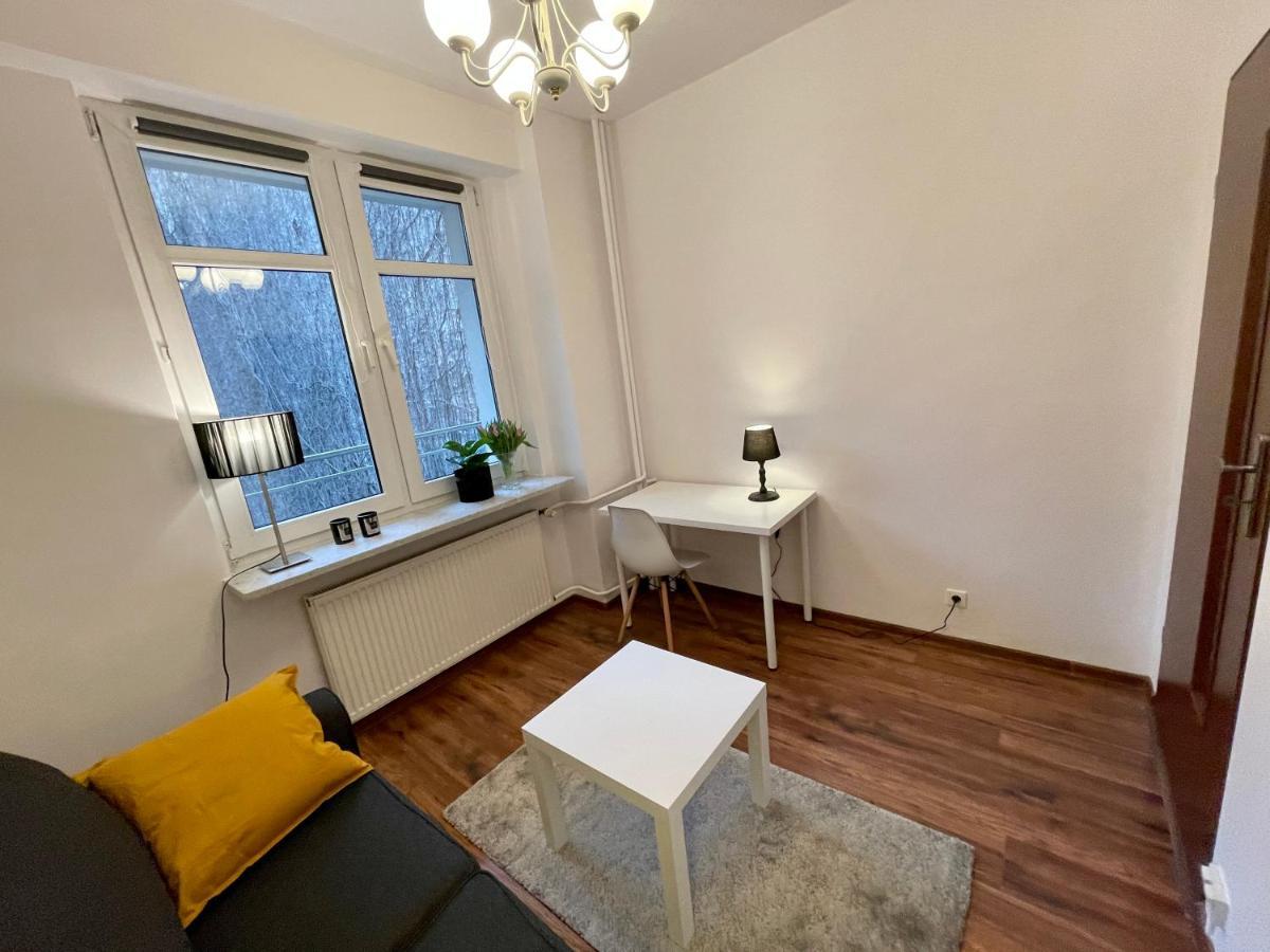 Diamond Metro Wifi 300 Mbs 70'Tv Netflix Hbo Appletv+ Apartment Varşovia Exterior foto